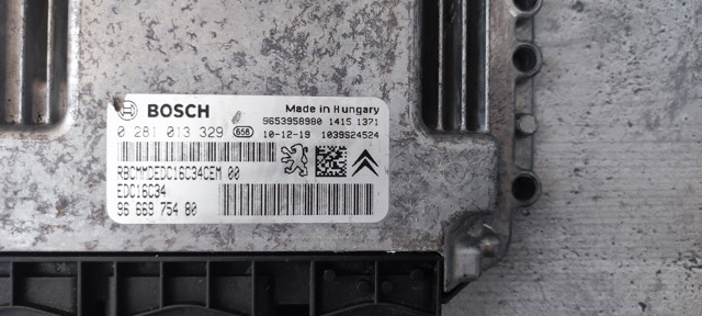 Компьютер двигателя 0281013329 BOSCH