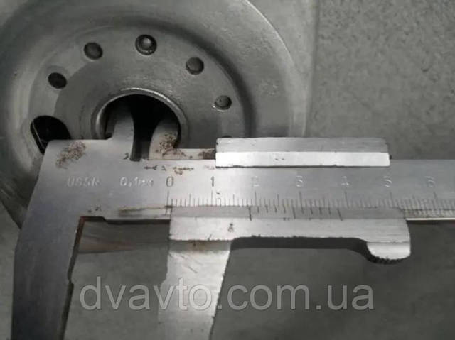 028117021K VAG Радиатор масляный (холодильник), под фильтром купить в Львов