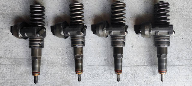 VAG 038130073AG Форсунка впрыска топлива в наличии Каменское