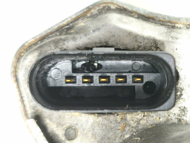 Дроссельная заслонка 03G128063B VAG
