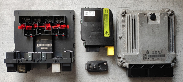 Модуль управления двигателем 03G906016DK BOSCH