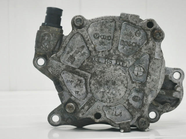 VAG 03L145100G Насос вакуумный в наличии Черкассы