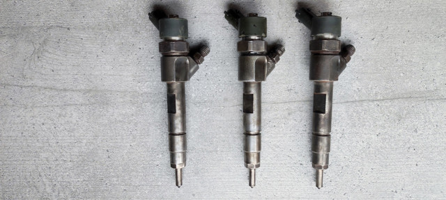 0445110021 RENAULT Форсунка впрыска топлива купить в Харьков