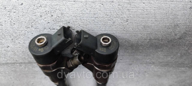 Форсунка впрыска топлива 0445110062 PEUGEOT
