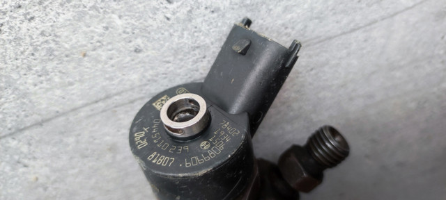 Клапанная форсунка 0445110239 PEUGEOT