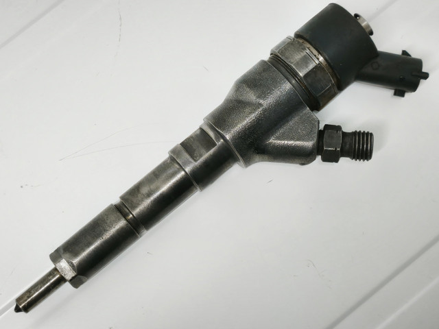 Клапанная форсунка 0445110266 BOSCH