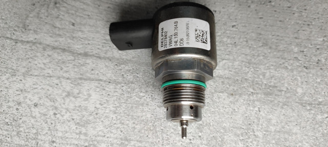 Регулятор давления топлива 04L130764B VAG