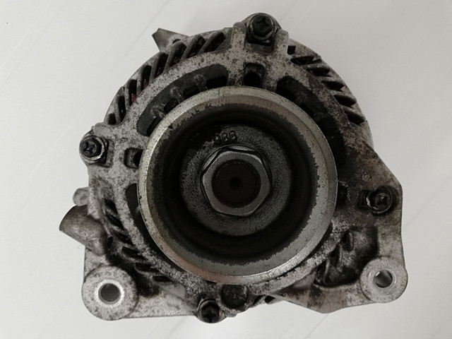 Автомобильный генератор 0986080730 BOSCH