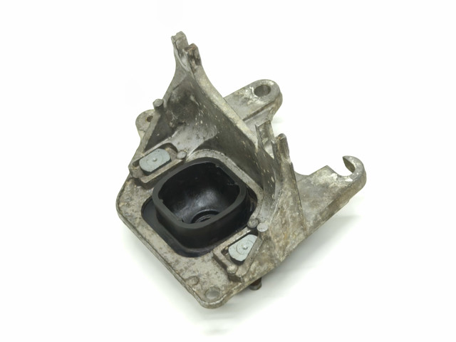 RENAULT 112228161R Кронштейн подушки КПП в наличии Киев