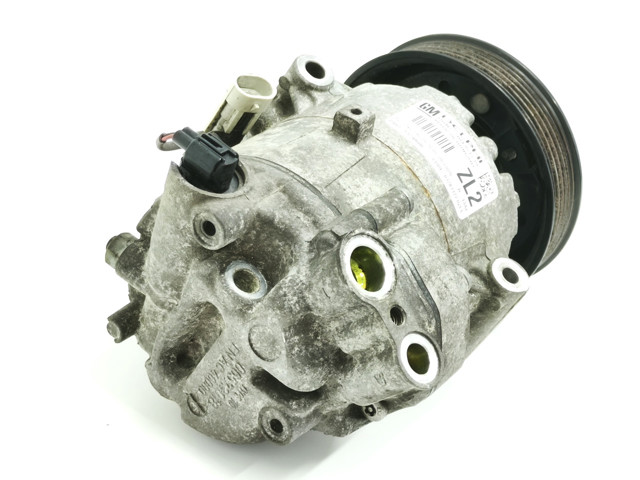 Компрессор кондиционера 13250608 GM