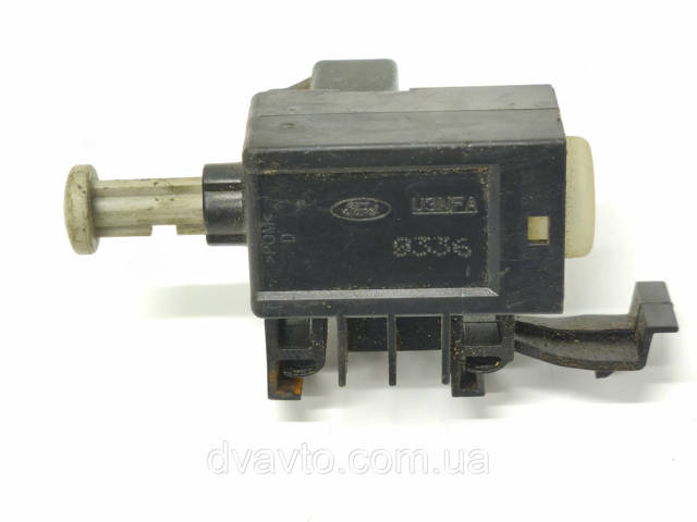 Датчик включения сцепления 1439868 FORD