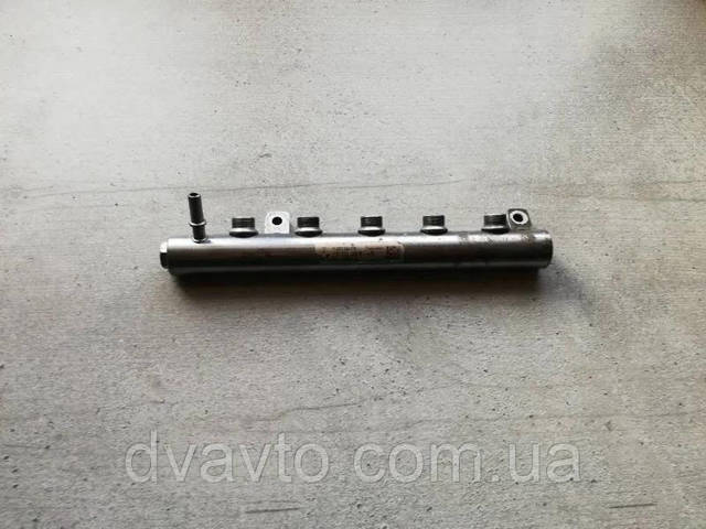 175216420R RENAULT Распределитель топлива (рампа) купить в Тернополь