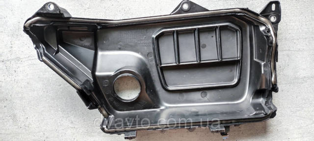 RENAULT 175B13123R Крышка двигателя в наличии Кривой Рог