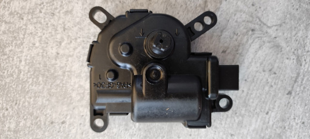 Мотор заслонки печки 1S7H19B634CA FORD