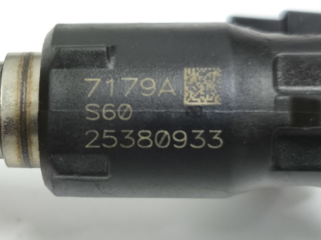 Форсунка инжектора 25380933 GM