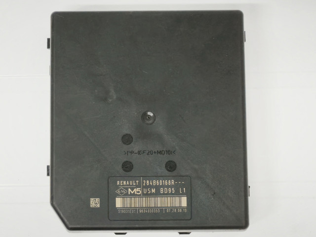 RENAULT 284B60168R Блок предохранителей в наличии Ужгород