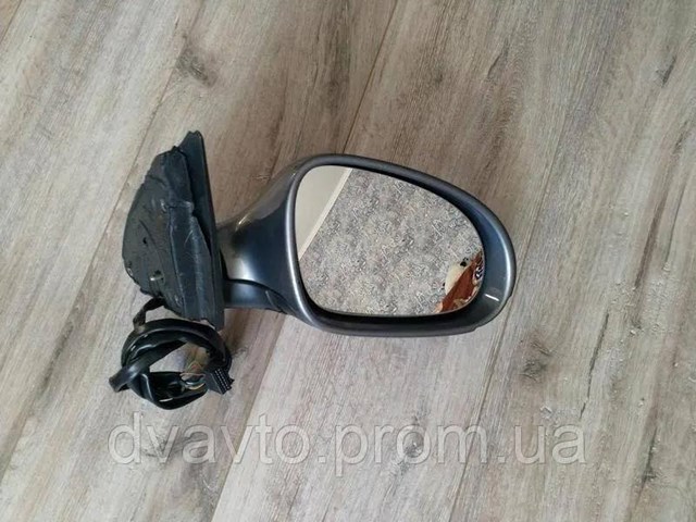 Уплотнитель зеркала к двери правый 3C0857934 VAG