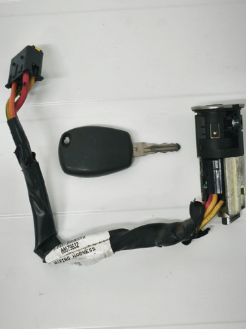 Замок зажигания 487004353R RENAULT