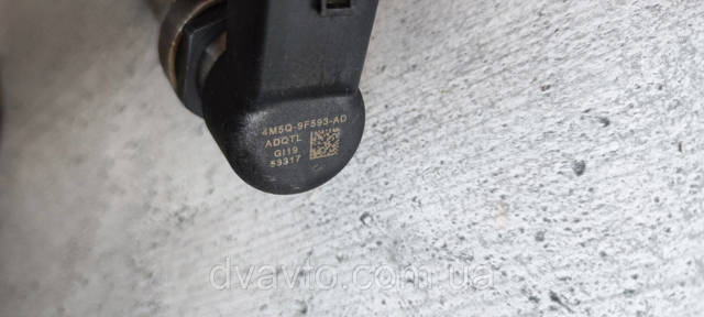 4M5Q9F593AD FORD Форсунка впрыска топлива купить в Чернигов