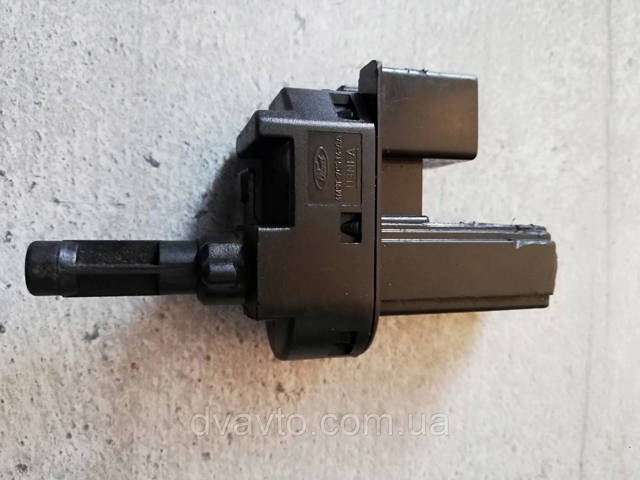 FORD 4M5T7C534AA Датчик включения сцепления  в наличии Николаев