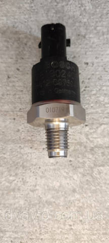 5001853014 BOSCH Датчик давления топлива купить в Полтава