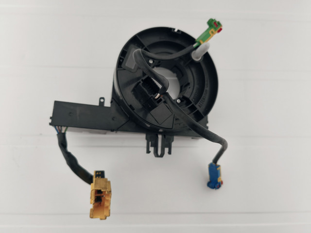 Кольцо контактное, шлейф руля 681720007R RENAULT