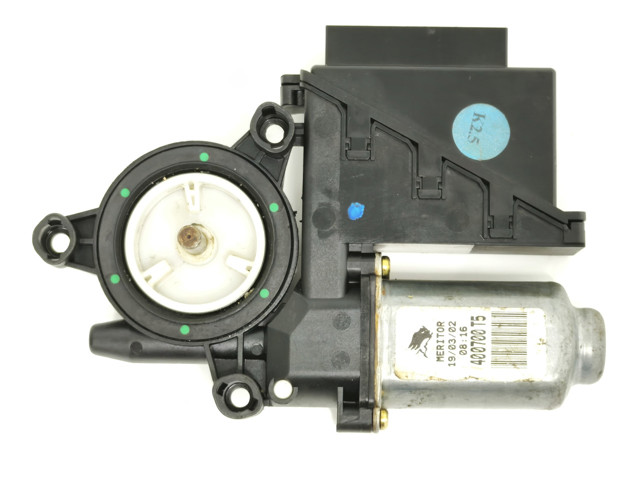 Стеклоподъемник передней правой двери 6Q2959801A00E VAG