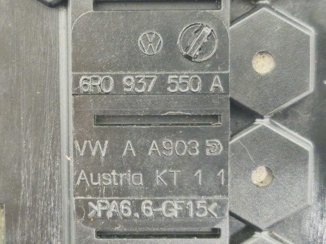 Коробка предохранителей 6R0937550A VAG