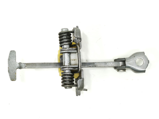 Ограничитель открывания двери 804305683R RENAULT