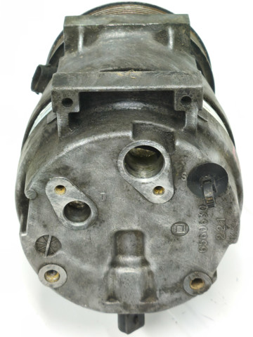 Компрессор климатической установки 8200021822 RENAULT
