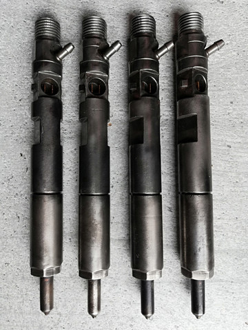 Форсунка дизельная в сборе 8200049876 RENAULT