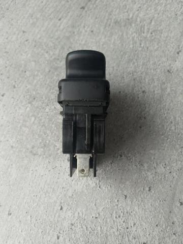 RENAULT 8200090327 Кнопка стеклоподъемника передняя в наличии Украина