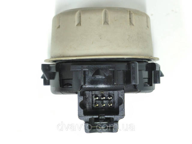 8200119893 RENAULT Переключатель управления люком купить в Харьков
