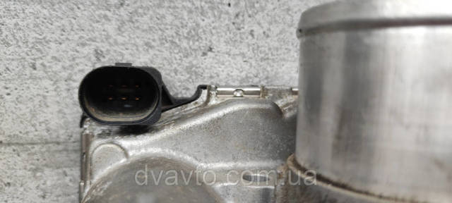 Заслонка воздушная 8200330810 RENAULT