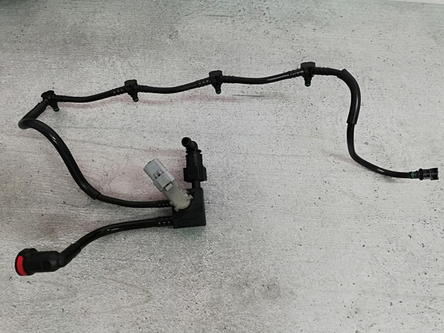Трубка топливная обратная от форсунок 8200361444 RENAULT
