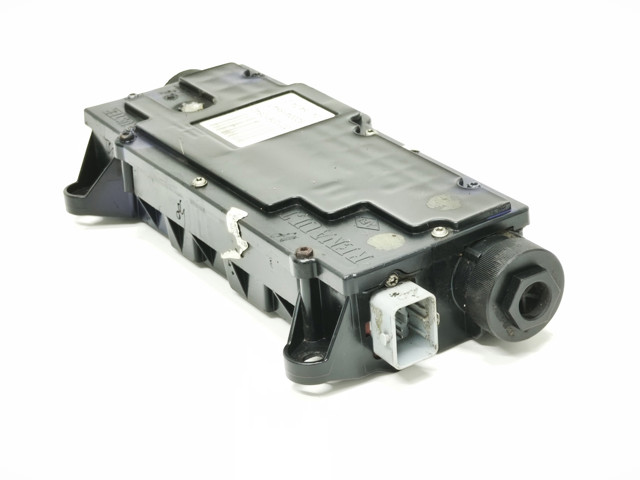 8200418647 RENAULT Блок управления стояночного тормоза купить в Николаев
