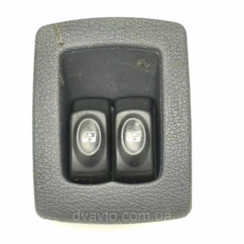 Кнопка подъемника задних стекол 8200467793 RENAULT
