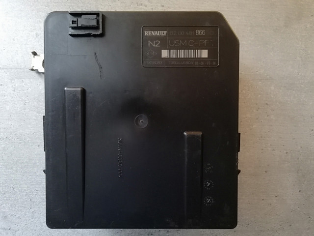 Коробка предохранителей 8200481866 RENAULT