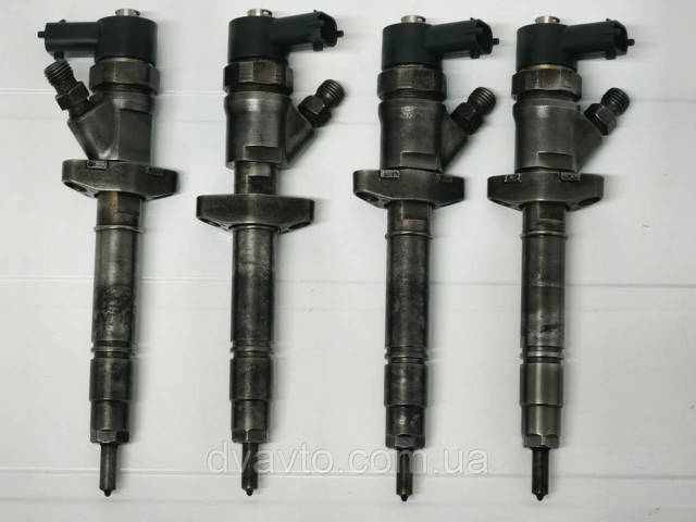 Топливные форсунки 8200484403 RENAULT