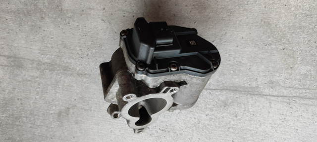 RENAULT 8200796674 Клапан EGR рециркуляции газов в наличии Львов