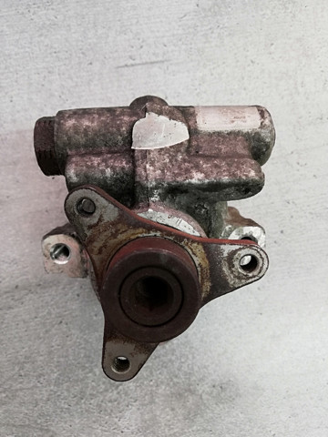 Насос гидроусилителя руля (ГУР) 8200838037 RENAULT