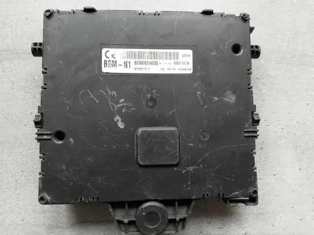 8200924035 RENAULT купить в Чернигов