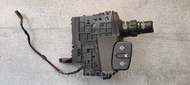 8201590631 RENAULT Правый подрулевой переключатель купить в Киев