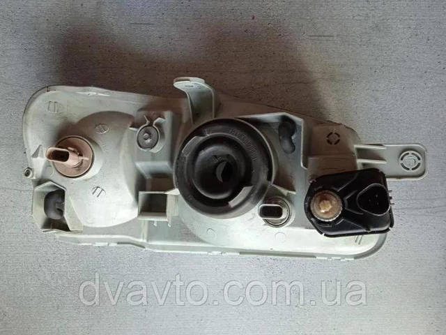 9211025020 HYUNDAI Левая фара купить в Павлоград