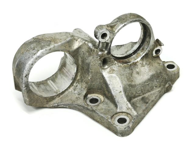 Подушка (опора) двигателя, задняя (сайлентблок) 96193563 PEUGEOT