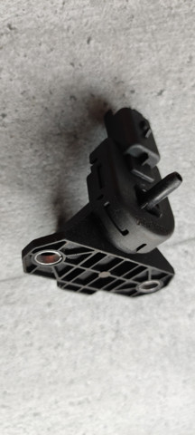 Клапан соленоид регулирования заслонки EGR 9688124580 PEUGEOT