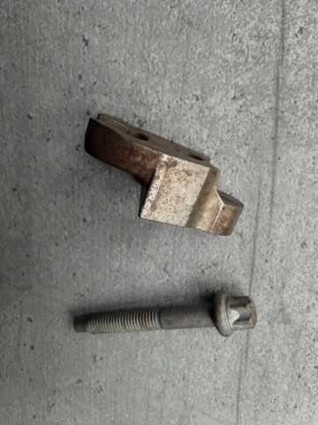 9801927080 PEUGEOT Кронштейн крепления форсунки купить в Киев