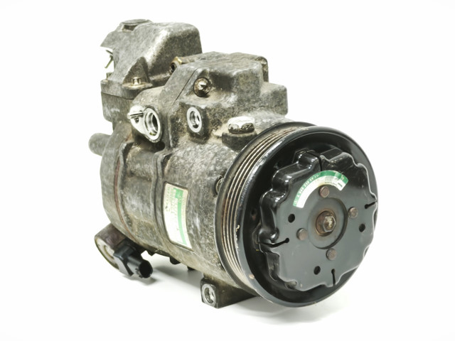 Компрессор системы кондиционирования A0002305911 MERCEDES
