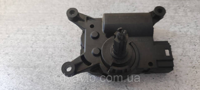 A0008206008 MERCEDES Мотор заслонки рециркуляции воздуха купить в Винница