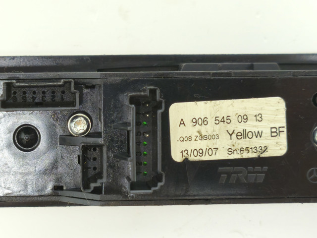 Кнопки переднего правого стекло подъемника A9065450913 MERCEDES